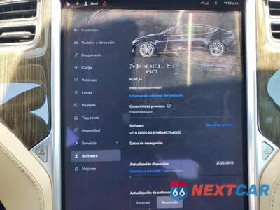 Zdjęcie 9 z 12 samochodu: 2013 TESLA MODEL S VIN:5YJSA1AG9DFP04681 - miniatura