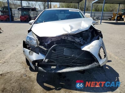 Piąte zdjęcie samochodu w środku: 2017 TOYOTA YARIS 5-DOOR L FLEET VIN:VNKKTUD30HA080280 - miniatura