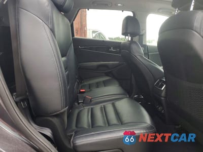 Zdjęcie 11 z 13 samochodu: 2017 KIA SORENTO EX VIN:5XYPH4A58HG201045 - miniatura