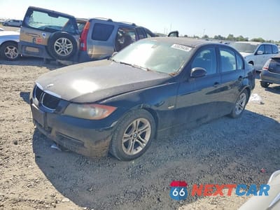 2008 BMW 328 I WBAVA37588NL54947 - główne zdjęcie licytacji z USA - miniatura