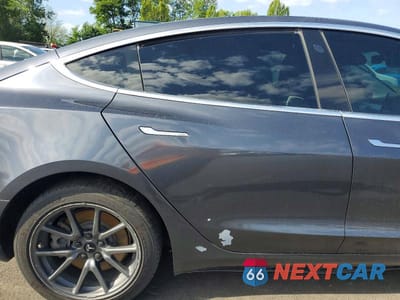 Zdjęcie 10 z 12 samochodu: 2019 TESLA MODEL 3 VIN:5YJ3E1EA5KF312129 - miniatura
