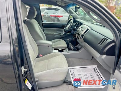 Zdjęcie 6 z 11 samochodu: 2010 TOYOTA TACOMA ACCESS CAB VIN:5TEUX4EN5AZ744011 - miniatura