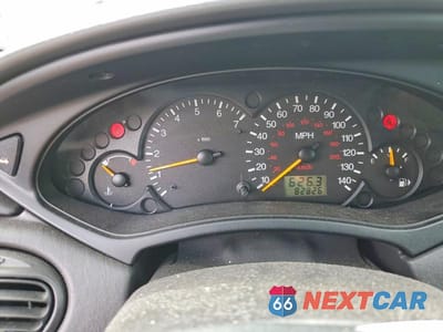 Zdjęcie 9 z 12 samochodu: 2000 FORD FOCUS ZX3 VIN:3FAFP313XYR239055 - miniatura