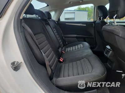 Zdjęcie 10 z 12 samochodu: 2014 FORD FUSION SE VIN:1FA6P0H77E5360020 - miniatura