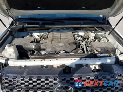 Zdjęcie 11 z 12 samochodu: 2018 TOYOTA TUNDRA CREWMAX SR5 VIN:5TFDW5F13JX693359 - miniatura