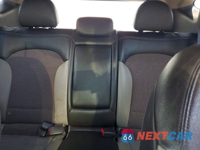 Zdjęcie 10 z 13 samochodu: 2012 HYUNDAI TUCSON VIN:KM8JU3AC0CU322682 - miniatura