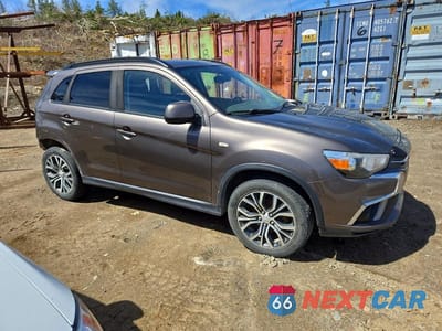 Czwarte zdjęcie samochodu z boku: 2018 MITSUBISHI RVR SE LIMITED VIN:JA4AJ4AW5JZ605053 - miniatura
