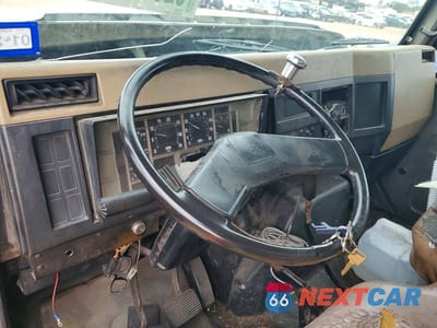 Zdjęcie 8 z 12 samochodu: 1995 INTERNATIONAL 4000 4700 VIN:1HTSCAAMXSH638741 - miniatura