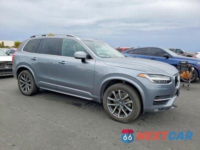 Czwarte zdjęcie samochodu z boku: 2017 VOLVO XC90 T6 VIN:YV4A22PK0H1121146 - miniatura
