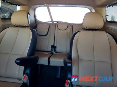 Zdjęcie 10 z 13 samochodu: 2018 KIA SEDONA SX VIN:KNDMC5C10J6380224 - miniatura