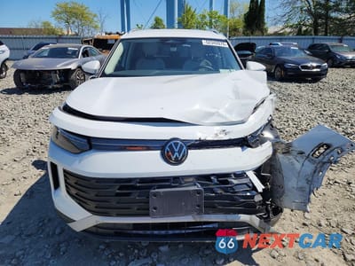 Piąte zdjęcie samochodu w środku: 2025 VOLKSWAGEN TIGUAN SE VIN:3VVER7RM8SM016667 - miniatura
