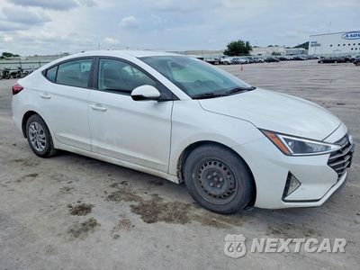Czwarte zdjęcie samochodu z boku: 2020 HYUNDAI ELANTRA SE VIN:5NPD74LF5LH615817 - miniatura