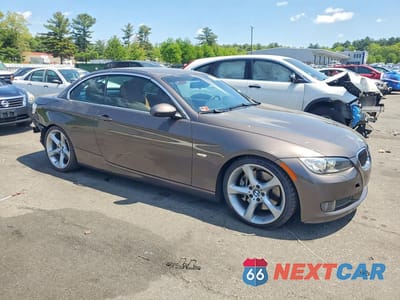 Czwarte zdjęcie samochodu z boku: 2009 BMW 335 I VIN:WBAWL735X9P179666 - miniatura