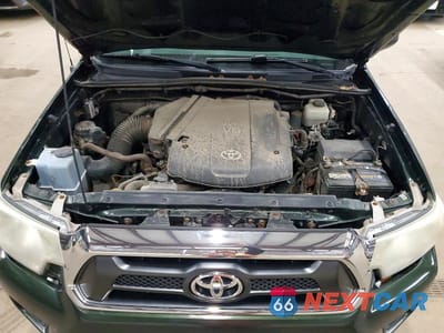 Zdjęcie 11 z 12 samochodu: 2012 TOYOTA TACOMA DOUBLE CAB VIN:3TMLU4EN7CM096689 - miniatura