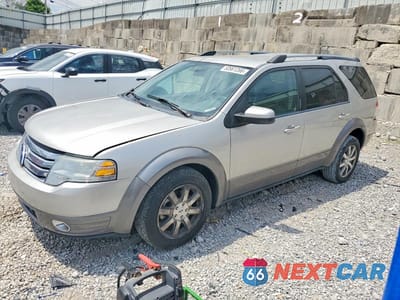 2008 FORD TAURUS X SEL 1FMDK02W28GA07060 - główne zdjęcie licytacji z USA - miniatura