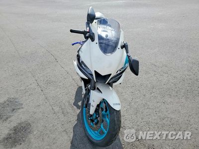 Drugie zdjęcie samochodu z przodu: 2024 YAMAHA YZFR3 A VIN:MH3RH18Y6RK017260 - miniatura