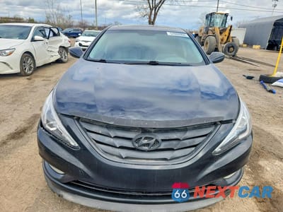 Piąte zdjęcie samochodu w środku: 2013 HYUNDAI SONATA SE VIN:5NPEC4AC4DH747137 - miniatura