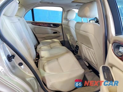 Zdjęcie 10 z 12 samochodu: 2004 JAGUAR XJ8 VIN:SAJWA71C74SG29780 - miniatura