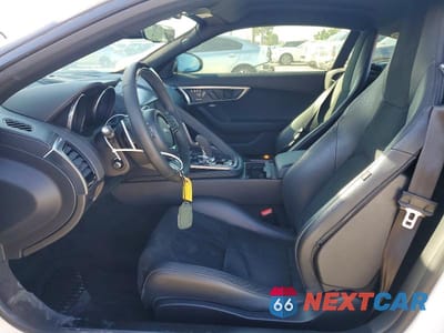 Zdjęcie 7 z 12 samochodu: 2018 JAGUAR F-TYPE VIN:SAJDD1EV8JCK54458 - miniatura