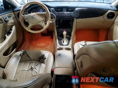 Zdjęcie 8 z 12 samochodu: 2008 MERCEDES-BENZ CLS 550 VIN:WDDDJ72X38A128584 - miniatura
