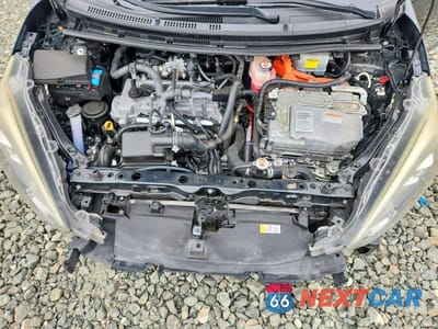 Zdjęcie 11 z 13 samochodu: 2018 TOYOTA PRIUS C TWO VIN:JTDKDTB3XJ1601496 - miniatura