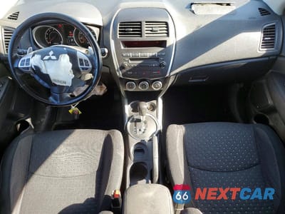 Zdjęcie 8 z 13 samochodu: 2011 MITSUBISHI OUTLANDER SPORT SE VIN:JA4AP4AU9BZ008762 - miniatura