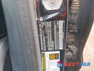 Zdjęcie 13 z 13 samochodu: 2015 MERCEDES-BENZ ML 250 BLUETEC VIN:4JGDA0EB7FA473420 - miniatura