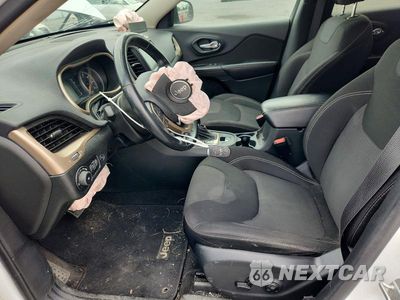Zdjęcie 7 z 13 samochodu: 2015 JEEP CHEROKEE LATITUDE VIN:1C4PJMCS1FW749668 - miniatura