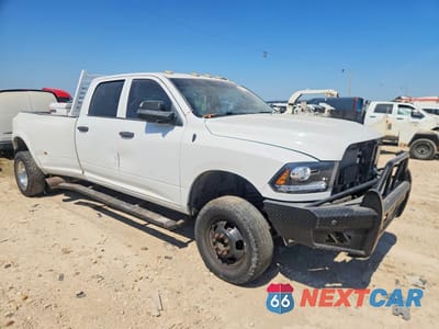 Czwarte zdjęcie samochodu z boku: 2014 RAM 3500 ST VIN:3C63RRGJ6EG255820 - miniatura