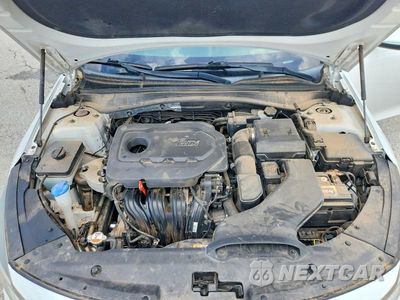 Zdjęcie 11 z 12 samochodu: 2017 KIA OPTIMA LX VIN:5XXGT4L36HG169369 - miniatura