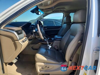 Zdjęcie 7 z 13 samochodu: 2019 CHEVROLET TAHOE C1500 VIN:1GNSKBKC3KR223161 - miniatura