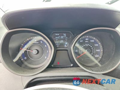 Zdjęcie 9 z 12 samochodu: 2013 HYUNDAI ELANTRA GLS VIN:5NPDH4AE1DH396234 - miniatura
