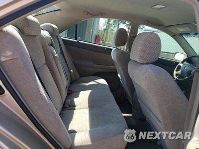 Zdjęcie 10 z 12 samochodu: 2003 TOYOTA CAMRY LE VIN:4T1BE32K63U160516 - miniatura