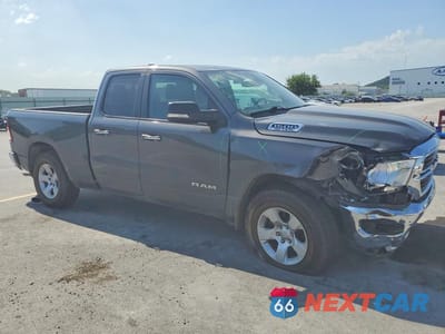 Czwarte zdjęcie samochodu z boku: 2020 RAM 1500 BIG HORN VIN:1C6RREBT1LN128909 - miniatura