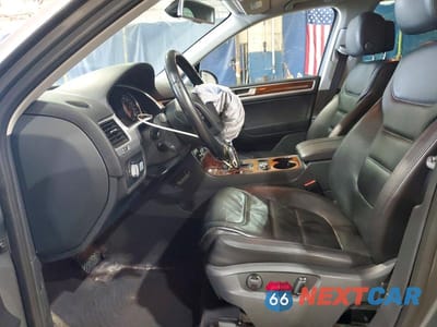 Zdjęcie 7 z 13 samochodu: 2014 VOLKSWAGEN TOUAREG V6 TDI VIN:WVGEP9BP4ED012132 - miniatura
