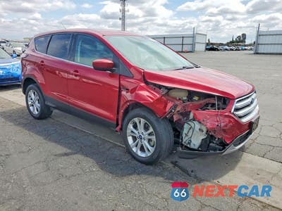 Czwarte zdjęcie samochodu z boku: 2017 FORD ESCAPE SE VIN:1FMCU0GD8HUB02902 - miniatura
