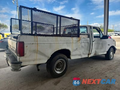 Trzecie zdjęcie samochodu z tyłu: 1993 FORD F250 VIN:1FTHF25H2PNA30979 - miniatura