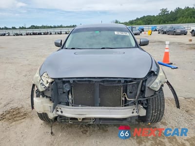Piąte zdjęcie samochodu w środku: 2017 INFINITI QX70 BASE VIN:JN8CS1MU0HM142786 - miniatura