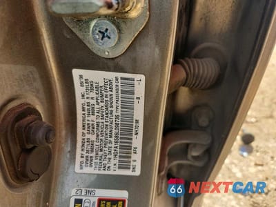 Zdjęcie 12 z 12 samochodu: 2006 HONDA CIVIC LX VIN:1HGFA16586L098736 - miniatura