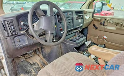 Zdjęcie 8 z 13 samochodu: 2007 CHEVROLET EXPRESS G2500 VIN:1GCGG25VX71168808 - miniatura