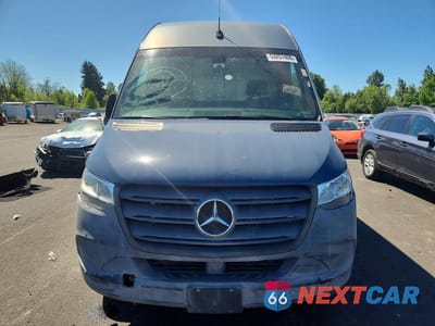 Piąte zdjęcie samochodu w środku: 2019 MERCEDES BENZ SPRINTER 2500 VIN:WD4PF1CD1KT007385 - miniatura
