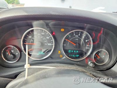 Zdjęcie 9 z 13 samochodu: 2018 JEEP WRANGLER UNLIMITED SAHARA VIN:1C4HJWEG7JL929269 - miniatura