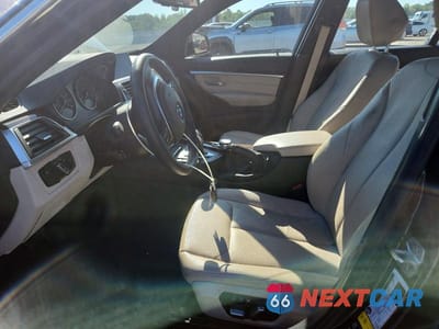 Zdjęcie 7 z 12 samochodu: 2017 BMW 330 XI VIN:WBA8D9G56HNU61017 - miniatura