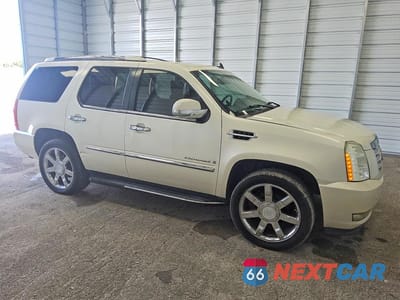 Czwarte zdjęcie samochodu z boku: 2007 CADILLAC ESCALADE LUXURY VIN:1GYFK63807R277806 - miniatura