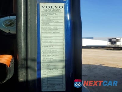Zdjęcie 10 z 10 samochodu: 2014 VOLVO VNL SEMI TRUCK VIN:4V4N99EH6EN174314 - miniatura
