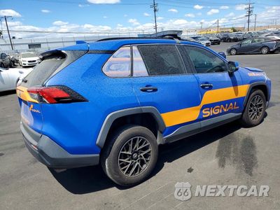 Trzecie zdjęcie samochodu z tyłu: 2021 TOYOTA RAV4 VIN:2T3G1RFV2MW143424 - miniatura