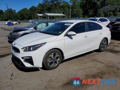 2021 KIA FORTE LXS 3KPF24AD8ME395023 - główne zdjęcie licytacji z USA - miniatura