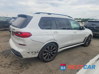 Trzecie zdjęcie samochodu z tyłu: 2020 BMW X7 M50I VIN:5UXCX6C01L9B61451 - miniatura