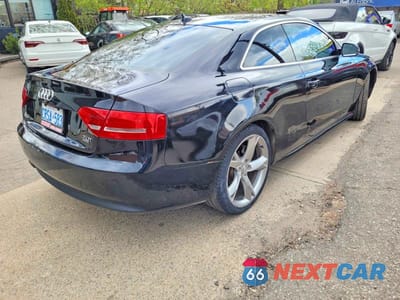 Czwarte zdjęcie samochodu z boku: 2012 AUDI A5 PREMIUM PLUS VIN:WAULFAFR0CA027153 - miniatura