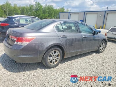 Trzecie zdjęcie samochodu z tyłu: 2011 HONDA ACCORD LXP VIN:1HGCP2F4XBA094059 - miniatura